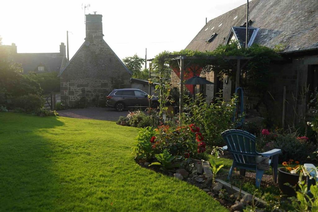 Le Petit Fleur - The Little Flower, Cosy Cottage Saint-Michel-de-Montjoie Eksteriør bilde
